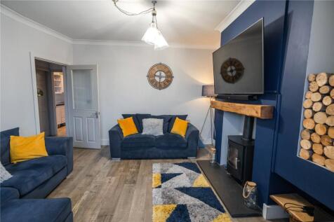 Living Room (2)