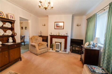 Living Room (2)