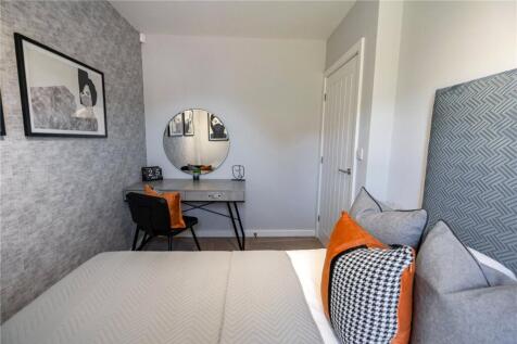 Bedroom 2 (2)