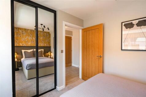 Bedrom 1 (2)
