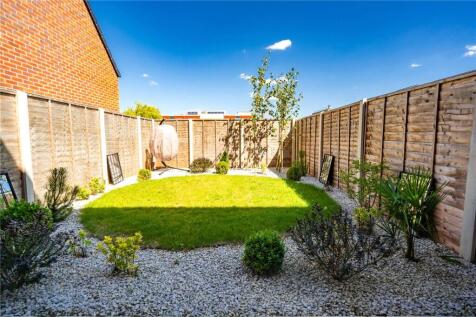 Rear Garden (2)