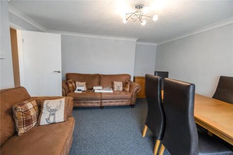 Living Room (3)