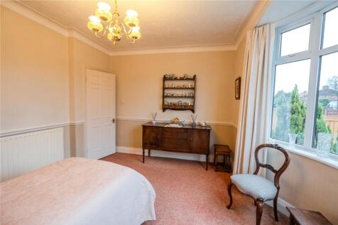 Living Room (2)