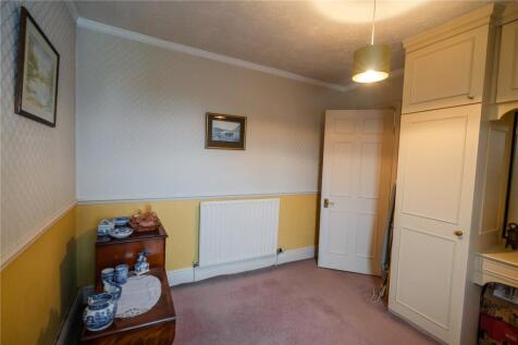 Bedroom 2 (2)