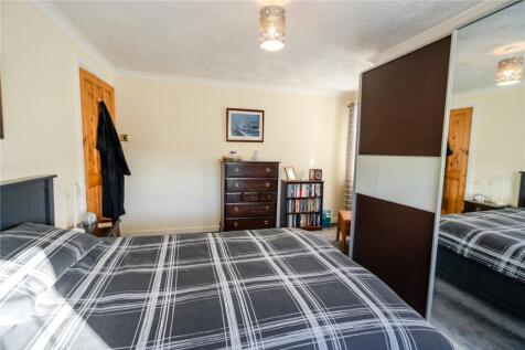 Bedroom 1 (3)