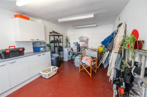 Office/Workshop (2)