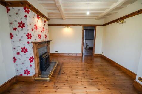 Living Room (2)