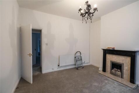 Living Room (2)