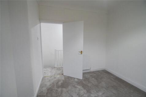 Bedroom 2 (2)