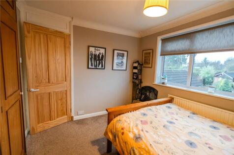 Bedroom 2 (2)