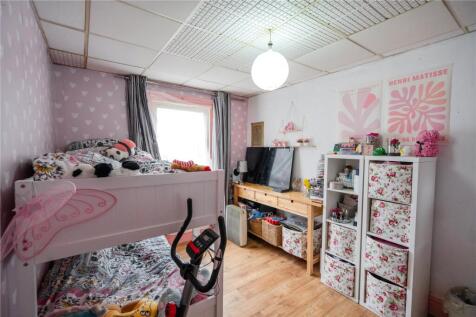 Flat 1 - Bedroom 1