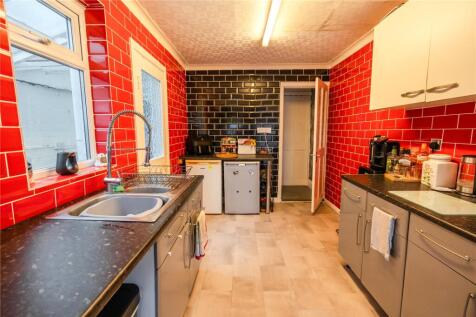 Kitchen (2)
