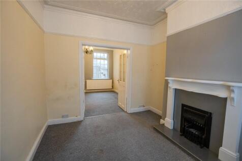 Living Room (2)