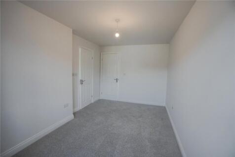 Bedroom 1 (2)