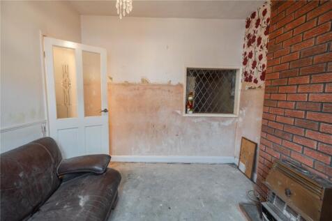 Living Room (2)