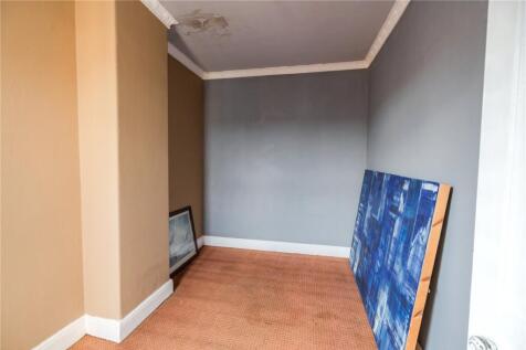 Bedroom 2 (2)
