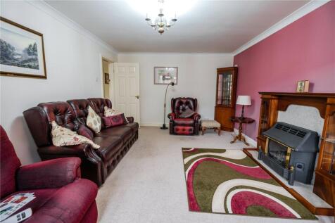 Living Room (2)