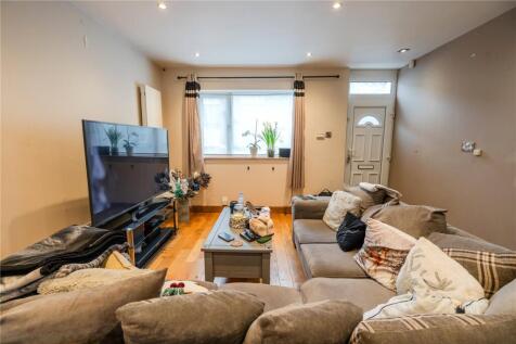 Living Room (2)