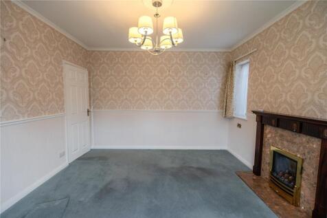 Living Room (2)
