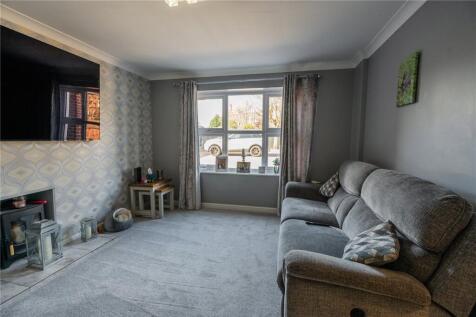 Living Room (2)