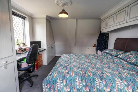 Bedroom 2 (2)