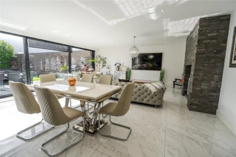 Kitchen/Family Room