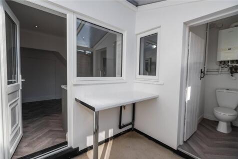 Utility Room (2)