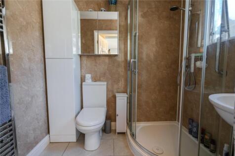 Gf Shower Room
