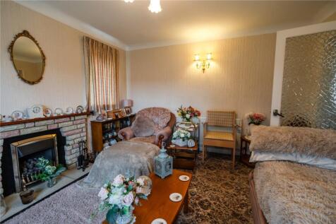 Living Room (2)