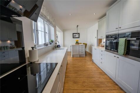 Kitchen Area (2)
