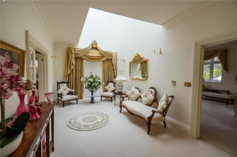 Entrance Hall (2)