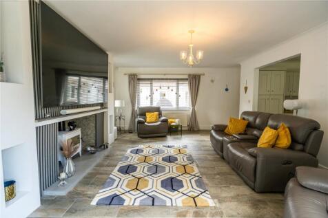 Living Room (2)