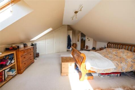 Bedroom 1 (2)