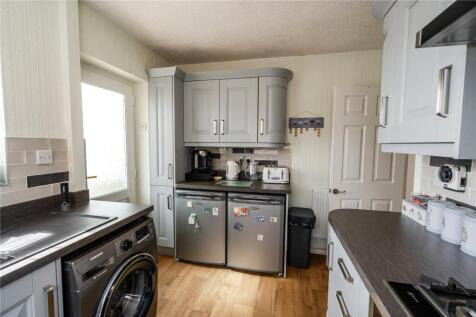 Kitchen (2)