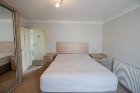 Bedroom 1 (2)