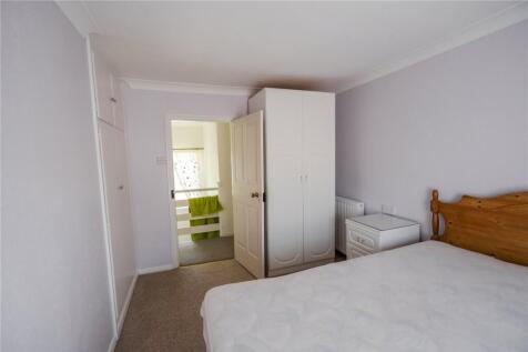 Bedroom 2 (2)