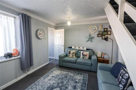 Living Room (2)