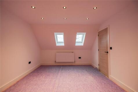 Bedroom 5 (2)