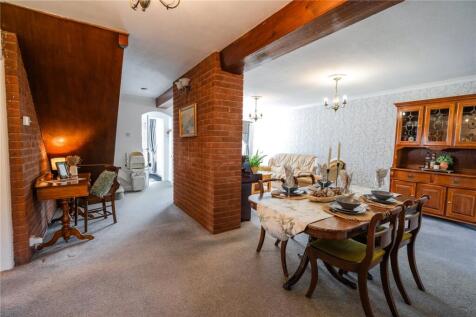 Living Room (3)