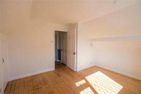 Bedroom 1 (2)