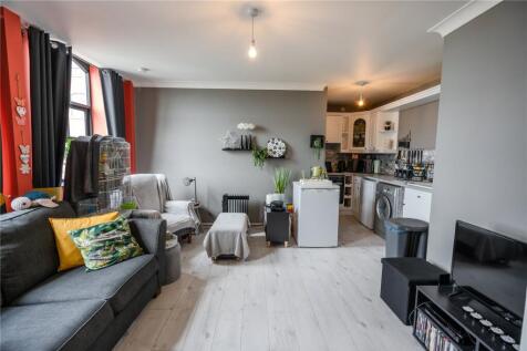 Living Room/Kitchen