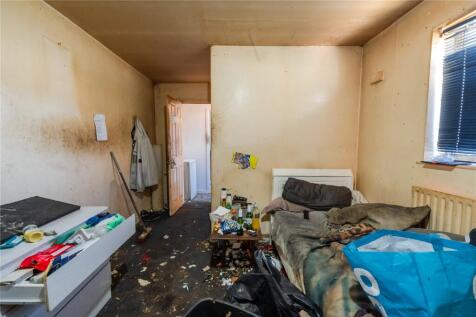 Bedroom 3 (2)