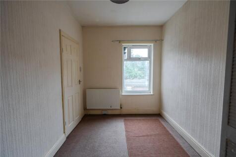 Bedroom 2 (2)