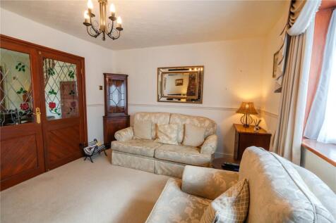 Living Room (2)