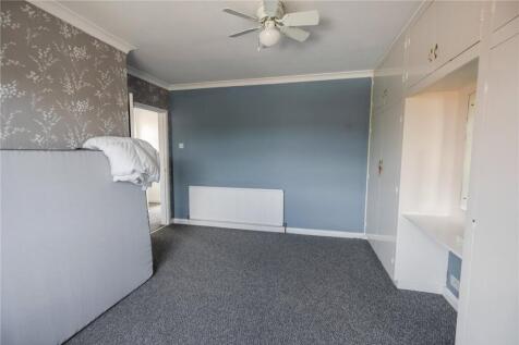Bedroom 1 (2)