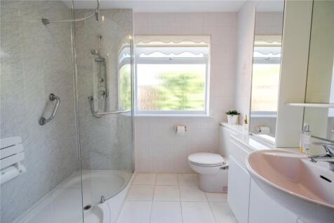 Family Shower Room