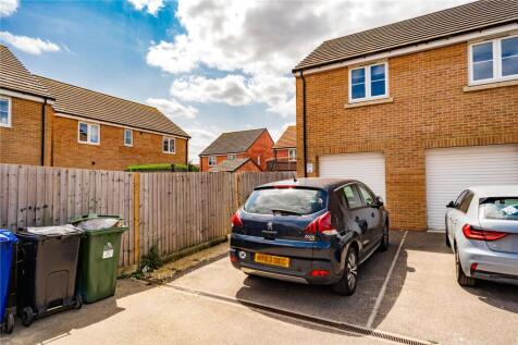 Drive/Garage