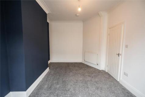 Living Room (2)