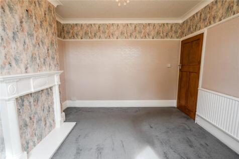 Living Room (2)