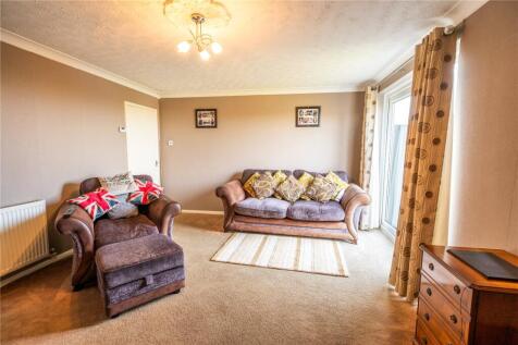 Living Room (2)